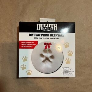 NIB Deluth Trading Co DIY Paw Print Keepsake
